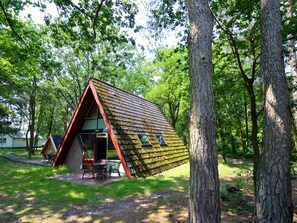Exterior - Scenic Holiday Home With Terrace, Garden Furniture, Bicycles (Stramproy)