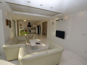 Living room - Modern Apartment in Lipno Near the Shore and the Ski Lift (Lipno nad Vltavou)