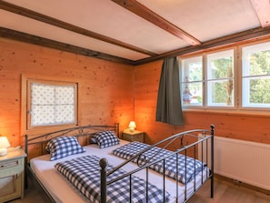 Apartment | 3 bedrooms, individually furnished
