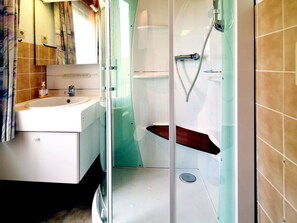 House | Bathroom - Pet Escape in Ardennes (Bievre)