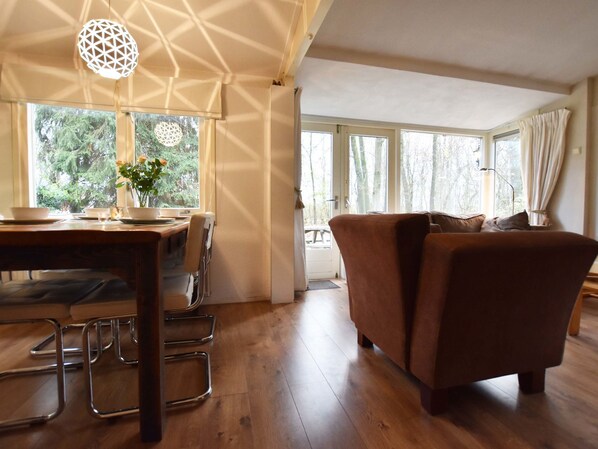 Dining - Atmospheric Bungalow in Exloo With Bicycles Available (Exloo)