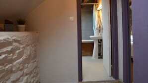 Unclassified image, 4 of 30, button - Splendid Cottage in Ferrières With Terrace, Garden, BBQ (Ferrieres)