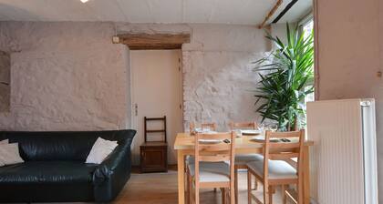 Splendid Cottage in Ferrières With Terrace, Garden, BBQ
