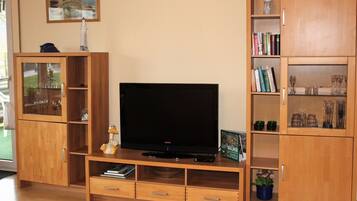 ์ํํธ | ๊ฑฐ์ค ๊ณต๊ฐ | DVD ํ๋ ์ด์ด