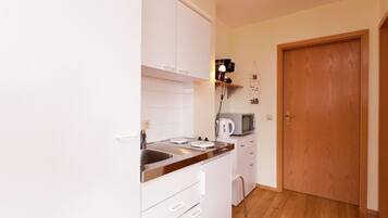 Apartemen | Dapur pribadi | Kursi makan untuk bayi