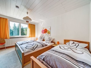 Apartment | 1 bedroom, individually furnished, bed sheets