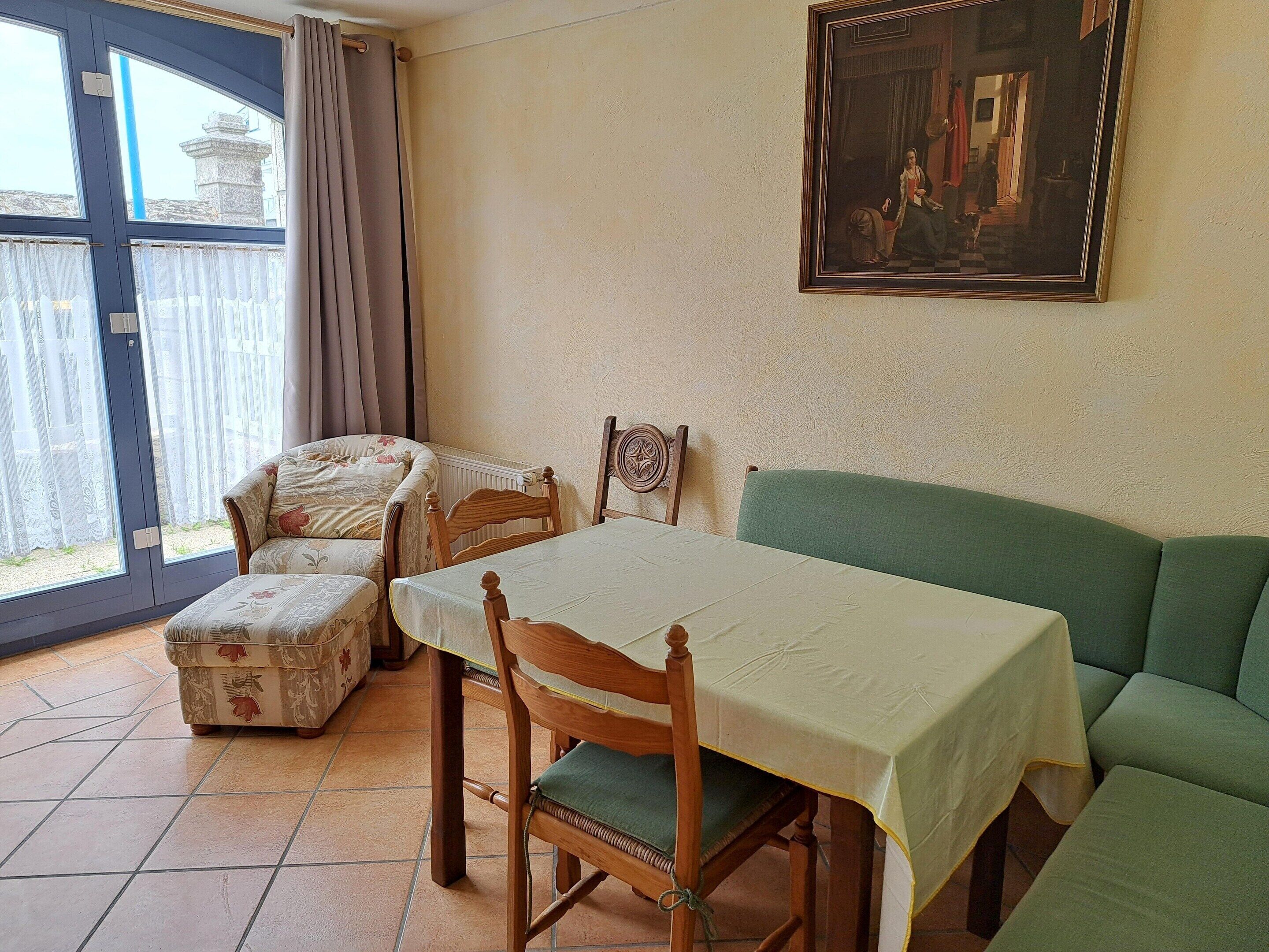 Apartment | Dining