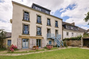 Apartment | Exterior - Coastal Retreat in Le Pouldu (Clohars-Carnoët)