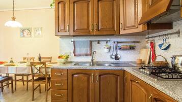 House | Private kitchen