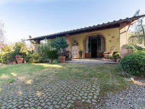 House | Exterior