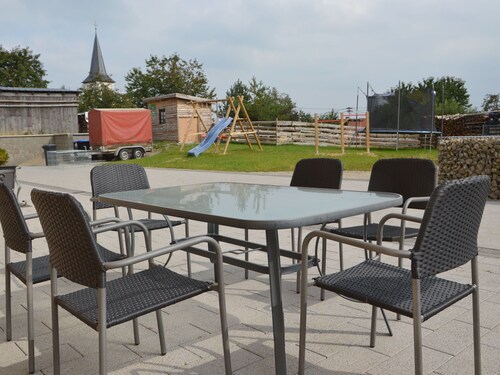 Spacious Apartment With Garden in Welschbillig Germany