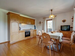 Rumah | Dapur pribadi | Kursi makan untuk bayi