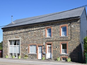 Exterior - Cozy Holiday Home near Forest in Bovigny (Gouvy)
