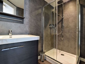 House | Bathroom