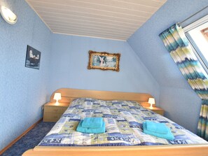 Apartment | 3 bilik tidur, dilengkapkan perabot secara berasingan, cadar katil 