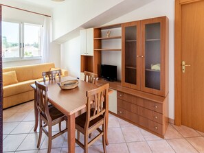 House | Dining