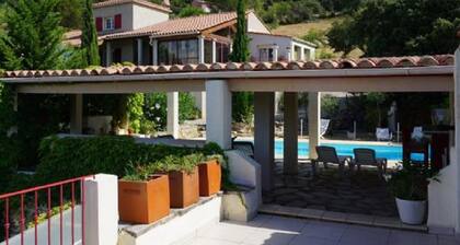 Cosy Holiday Home in Pierrerue for Family With Private Swimming Pool