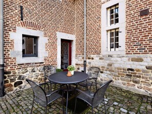 House | Dining - Lovely Holiday Home in Richelle With Barbecue (Vise)