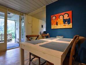 Dining - Holiday Home With Atmospheric Decor and Veranda, on the Edge of the Veluwe (Nunspeet)