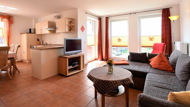 Apartment | Living room - Cozy Apartment in Ostseebad Boltenhagen near Beach (Boltenhagen)