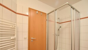 Apartment | Bathroom - Cozy Apartment in Ostseebad Boltenhagen near Beach (Boltenhagen)