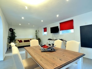 Dining - New Semi-detached House With Modern and Mediterranean Interior and Terrace (Mastershausen)