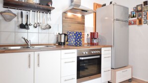 Apartment | Private kitchen - Comfortable Apartment in Zell Near Moselle River (Zell (Mosel))