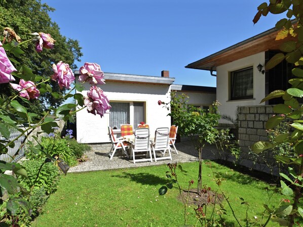 Bungalow | Exterior