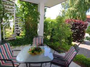 Apartment | Dining - Ground Floor Tasteful Apartment with Terrace & Garden near Brilon (Brilon)