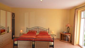 2 bedrooms, individually furnished, bed sheets