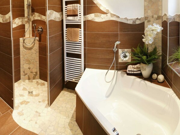 Apartment | Bathroom