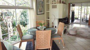 Dining - Cozy Apartment in Birkenbeul With Private Terrace (Birkenbeul)