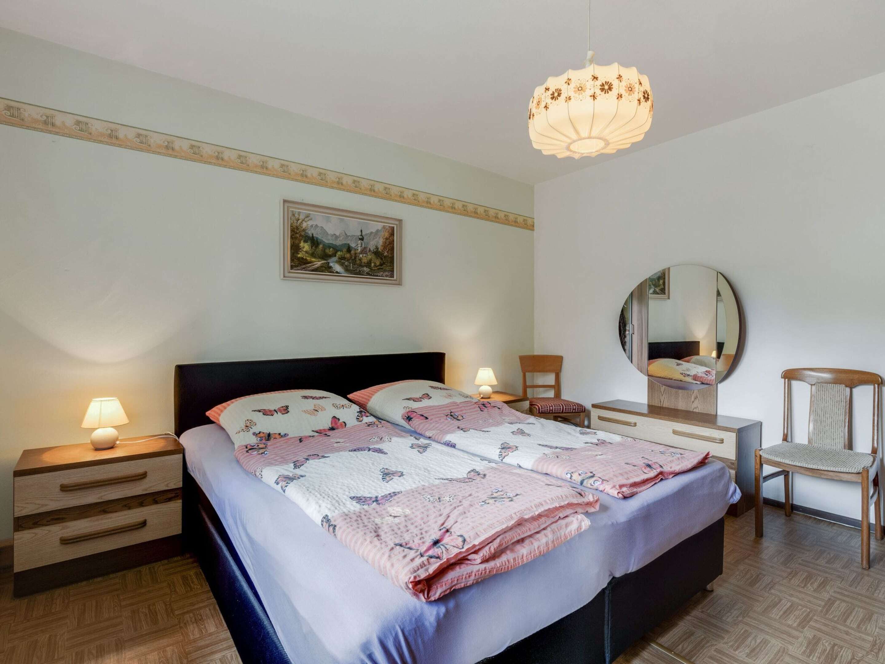 House | 3 bedrooms, individually furnished, bed sheets