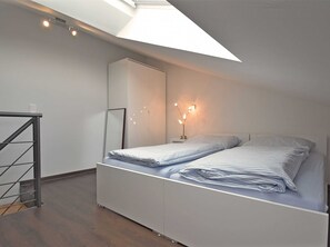 Apartment | 1 bedroom, individually furnished, iron/ironing board