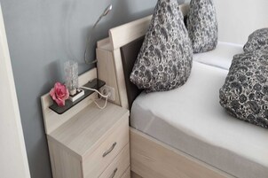 Apartamento | 1 dormitorio, mobiliario individual, ropa de cama