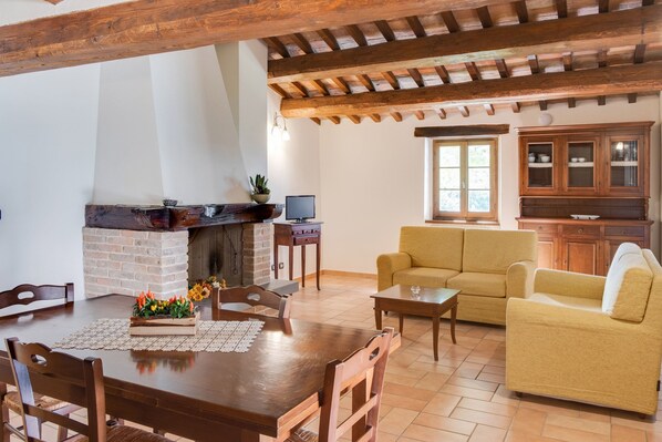 House | Living room