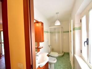 Nhà | Phòng tắm | Buồng tắm vòi sen, khăn tắm 