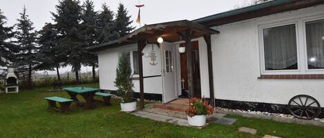 Bungalow | Exterior