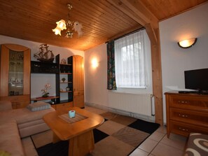 Bungalow | Dining - Cozy Bungalow in Stove Germany near Baltic Sea (Boiensdorf)