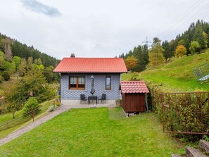 House | Exterior - Quiet Home Near Vessertal (Schleusegrund)