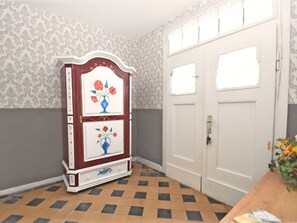 1 Schlafzimmer, individuell eingerichtet, Bettwäsche