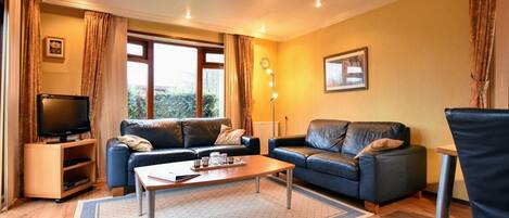 Chalet | Living area