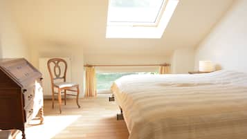 House | 4 bedrooms, individually furnished, bed sheets