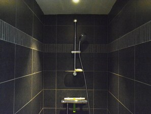 House | Bathroom - Beautiful Ardennes House in Quiet Area (Sainte-Ode)