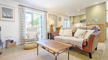 Smart TV, fireplace, DVD player