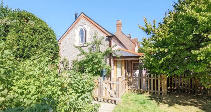 Hearnesbrook Barn , Emsworth - an annexe that sleeps 4 guests in 2 bedrooms