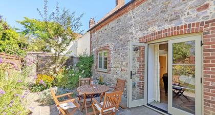 Hearnesbrook Barn , Emsworth - an annexe that sleeps 4 guests in 2 bedrooms