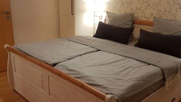 2 bedrooms, individually furnished, WiFi