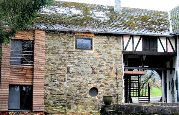 House | Exterior