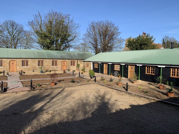Exterior - Wensleydale at Cheesemans Farm (Manston)